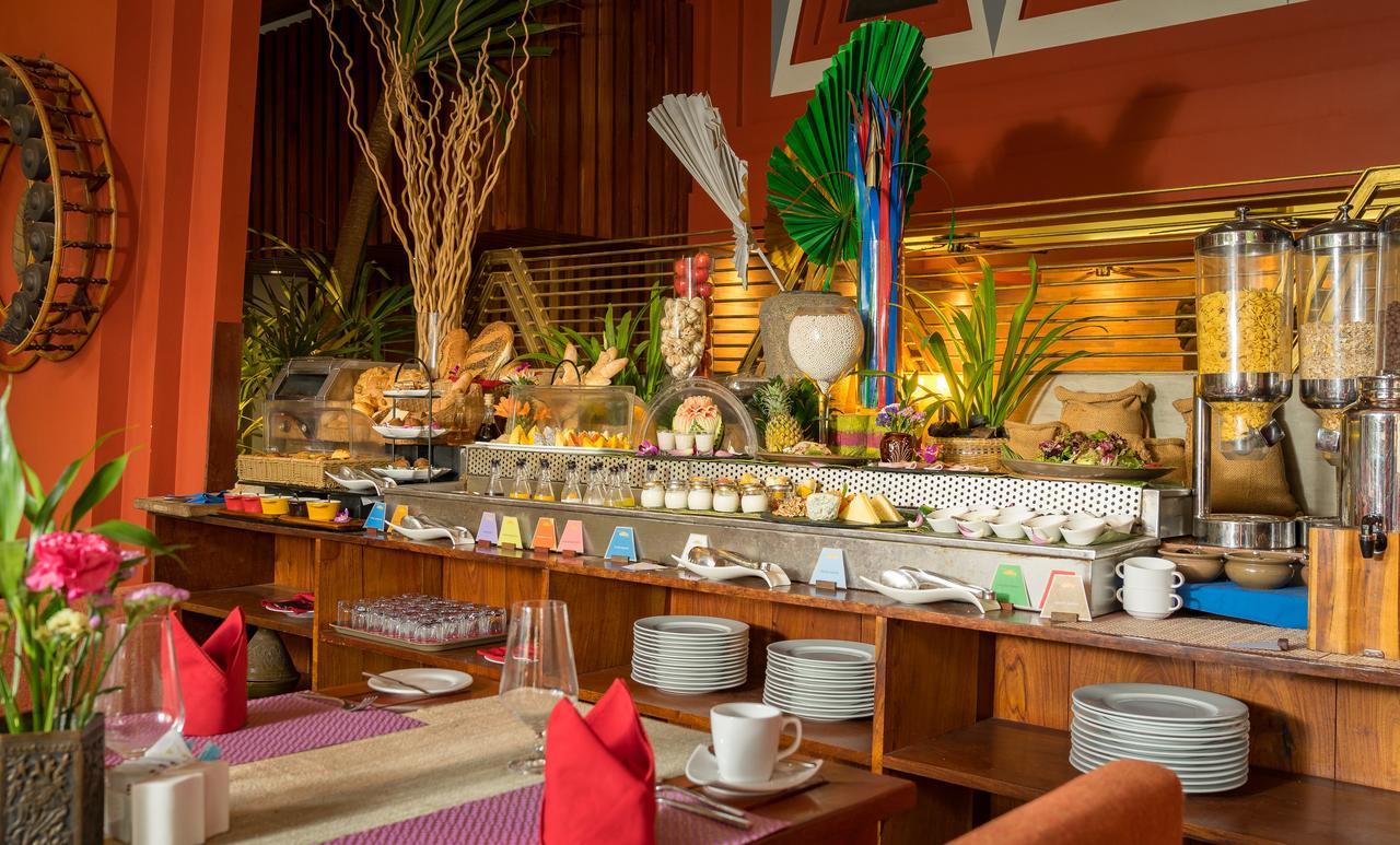 Golden Temple Residence Siem Reap Zewnętrze zdjęcie A buffet at a hotel
