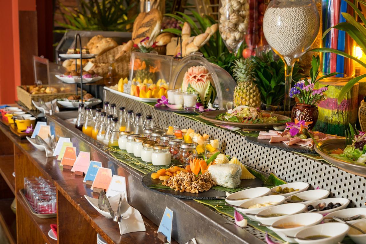 Golden Temple Residence Siem Reap Zewnętrze zdjęcie A buffet at a hotel