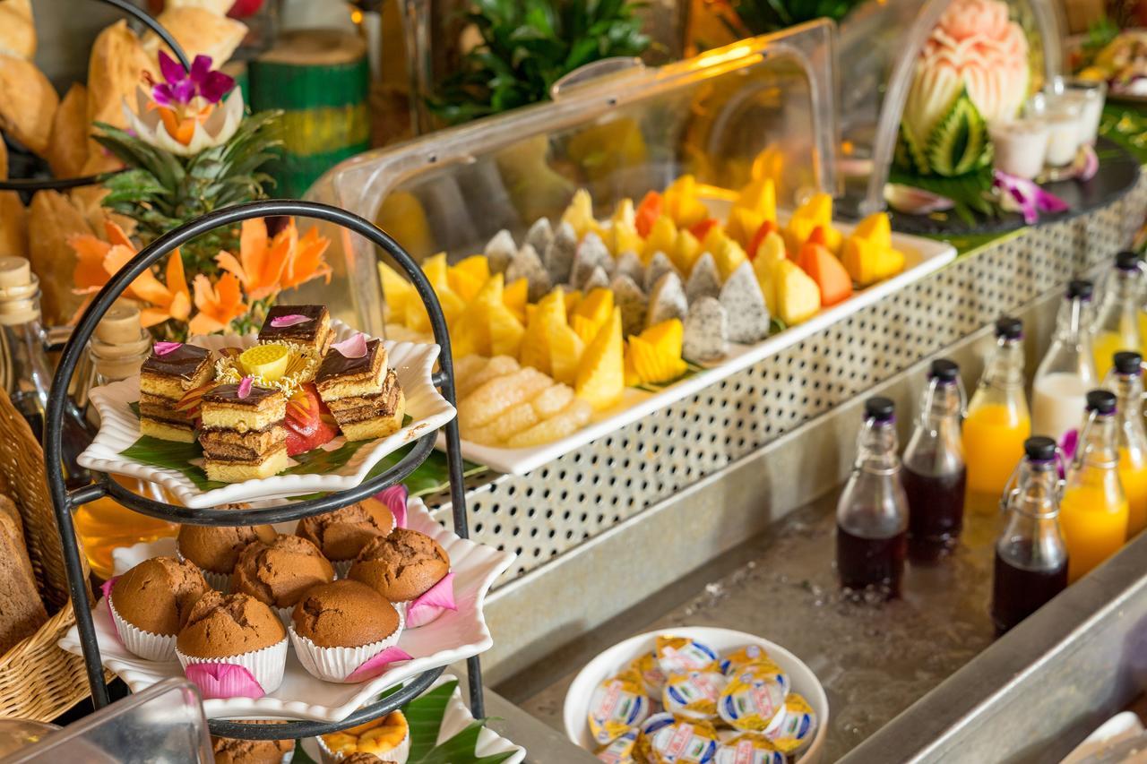 Golden Temple Residence Siem Reap Zewnętrze zdjęcie A buffet at a hotel