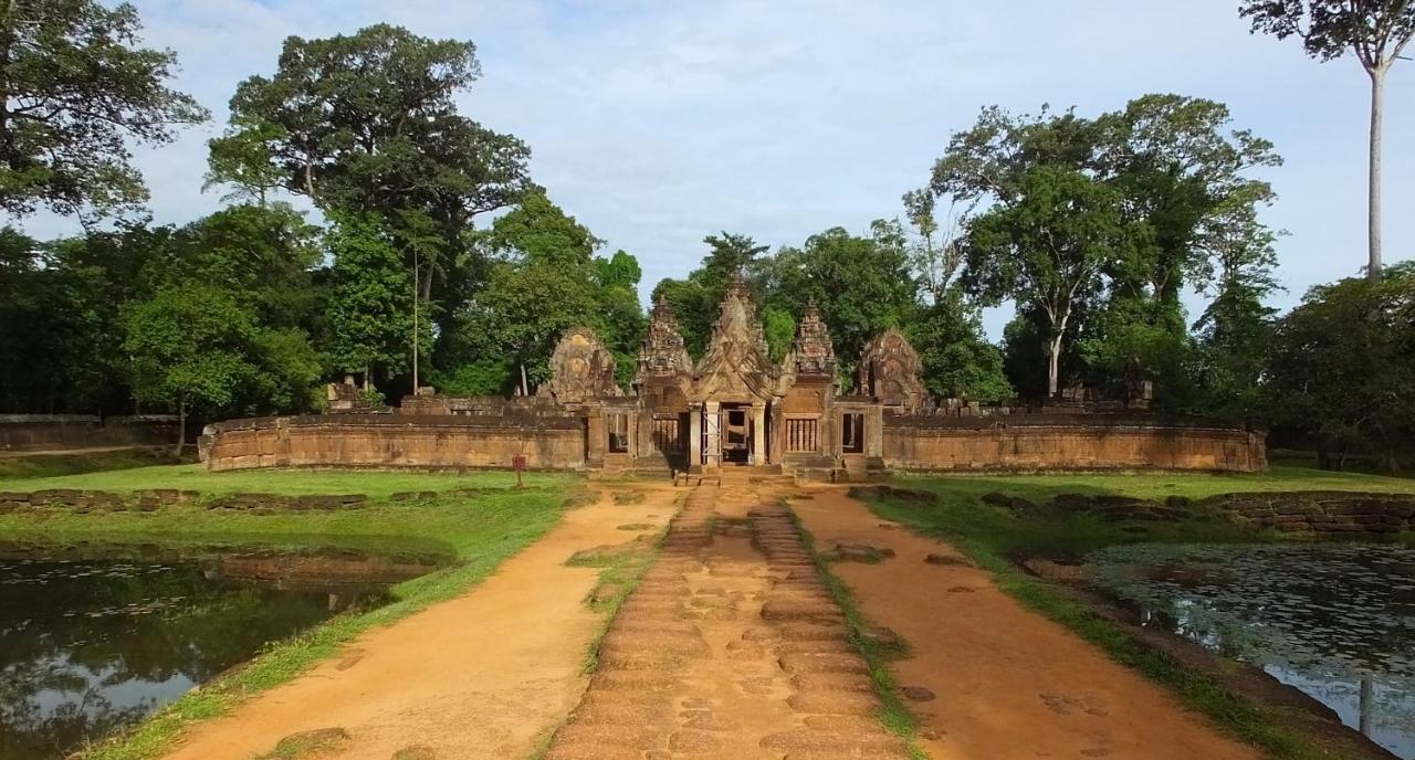 Golden Temple Residence Siem Reap Zewnętrze zdjęcie The temple of Angkor Wat