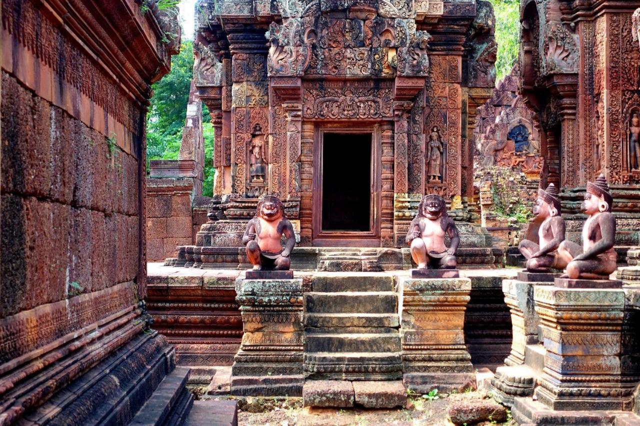 Golden Temple Residence Siem Reap Zewnętrze zdjęcie The temple of Wat Ek Phnom